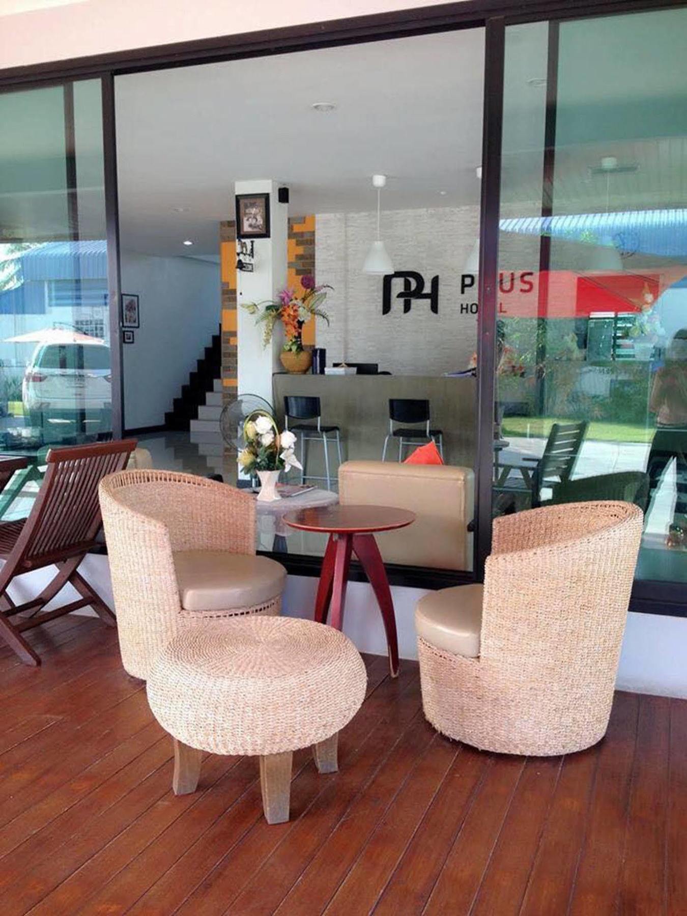 Plus Hotel Loei Exterior foto